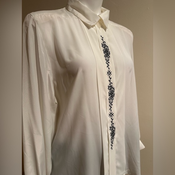 Alfred Dunner Vintage Sheer Pleaded Hidden Buttons Floral Embroidered Sz 18 - Picture 6 of 14
